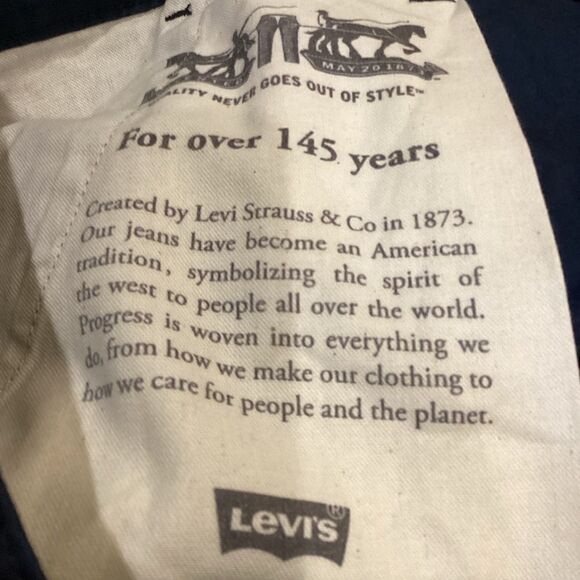 Levi’s Navy Blue Cargo Shorts Sz 40 - Picture 4 of 11